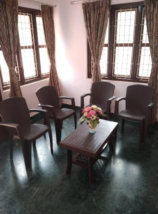 Вілла Happy Nest Kalyanpur Екстер'єр фото
